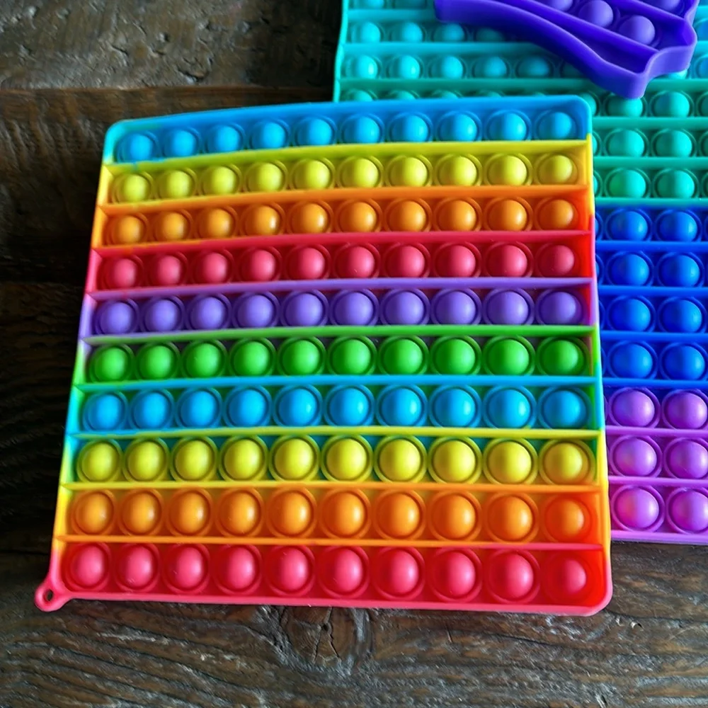 Set of 4 Popits! 3 rainbow squares, XL, Med & Small, 1 purple unicorn- Like new!